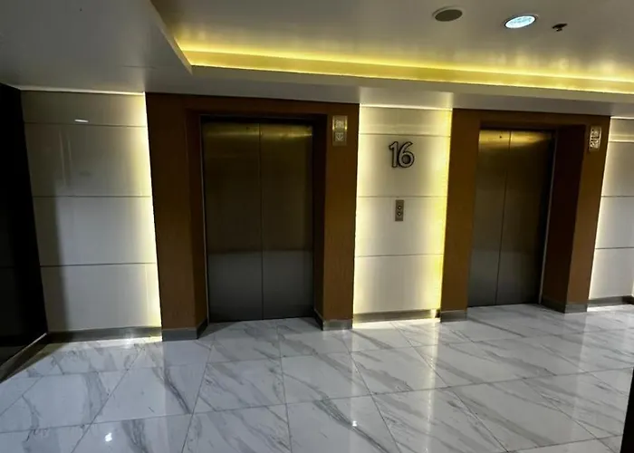 Near Malls Airport Mall Of Condotel 4* Manila