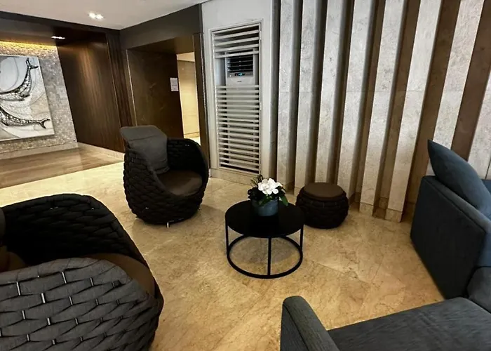 Near Malls Airport Mall Of Condotel 4*